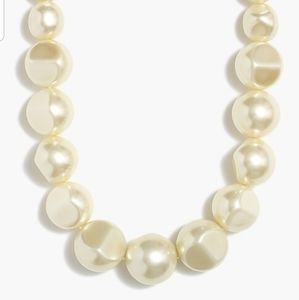 J. Crew Beautiful Pearl Statement Necklace NWT